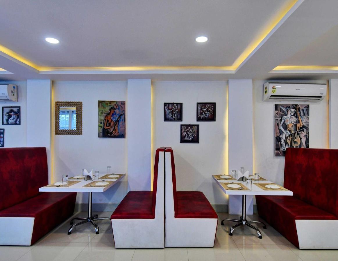 Oyo Townhouse 779 Gods County Hotel Tarapith Buitenkant foto
