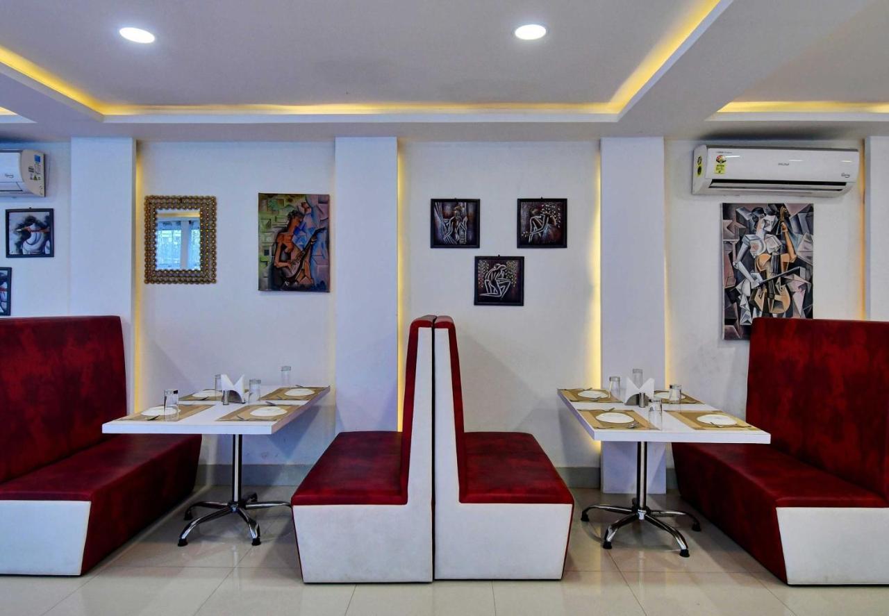 Oyo Townhouse 779 Gods County Hotel Tarapith Buitenkant foto